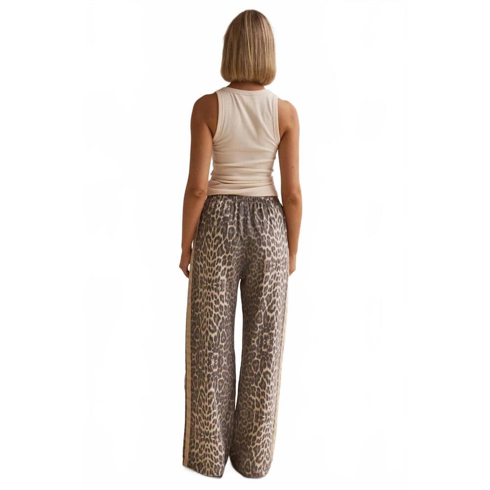 NEW ROSA CLOTHING effortless and chic stripe bar long pants in leopard - Picture 2 of 7